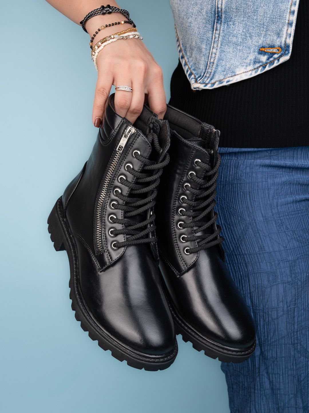 Roadster Women Synthetic Solid Chunky Boots-picture-16