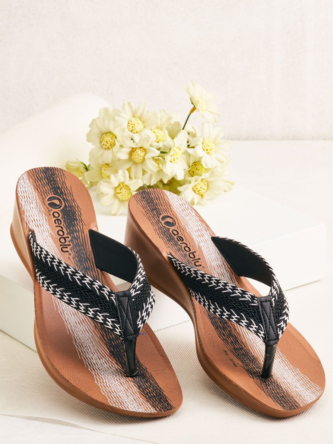 Aeroblu Striped Wedge Sandals-picture-10