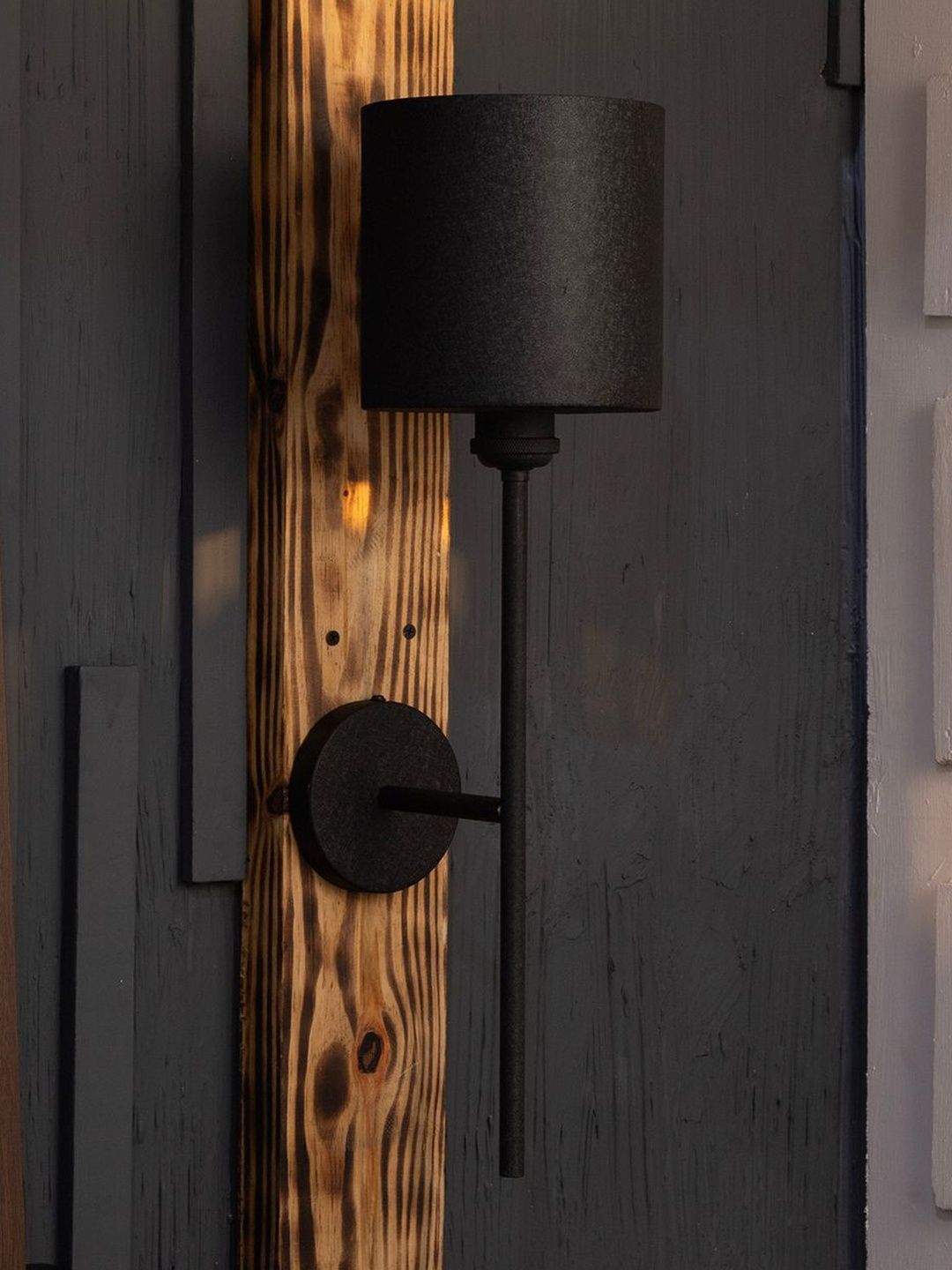 Shoppeefry Black Metal Cylinder Shaped Wall Lamp-picture-24