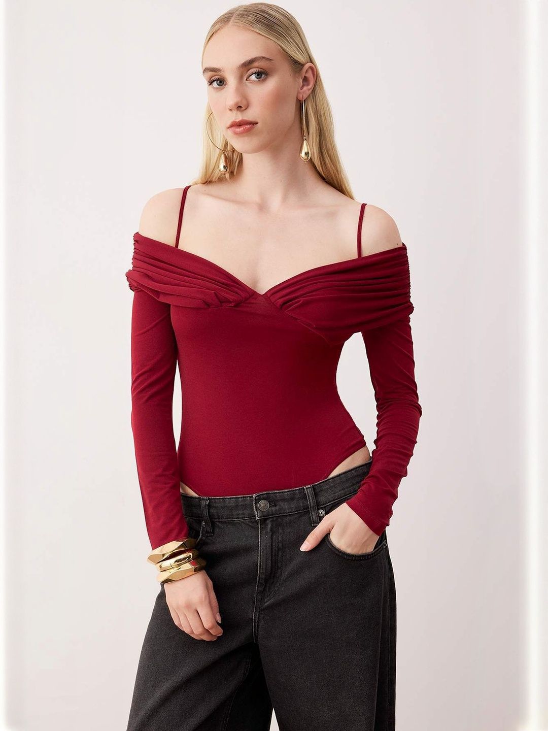 Trendyol Women Solid Shoulder Straps Bodysuit-picture-16