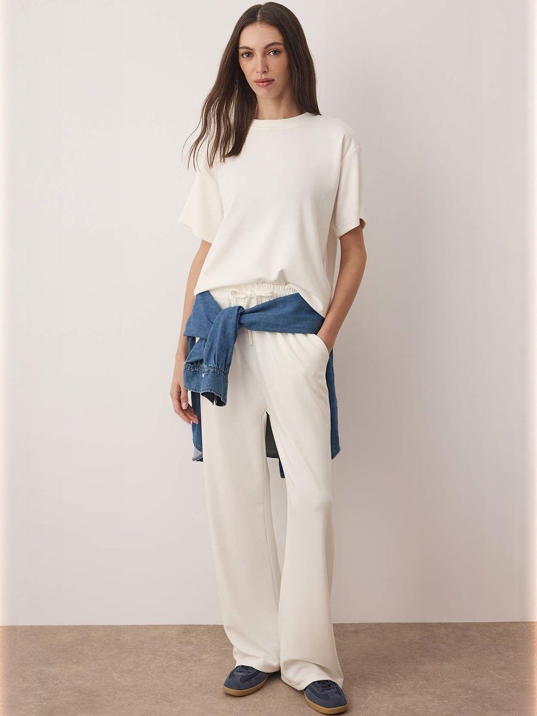 Trendyol Round Neck Short Sleeves T-Shirt With Trousers-picture-18