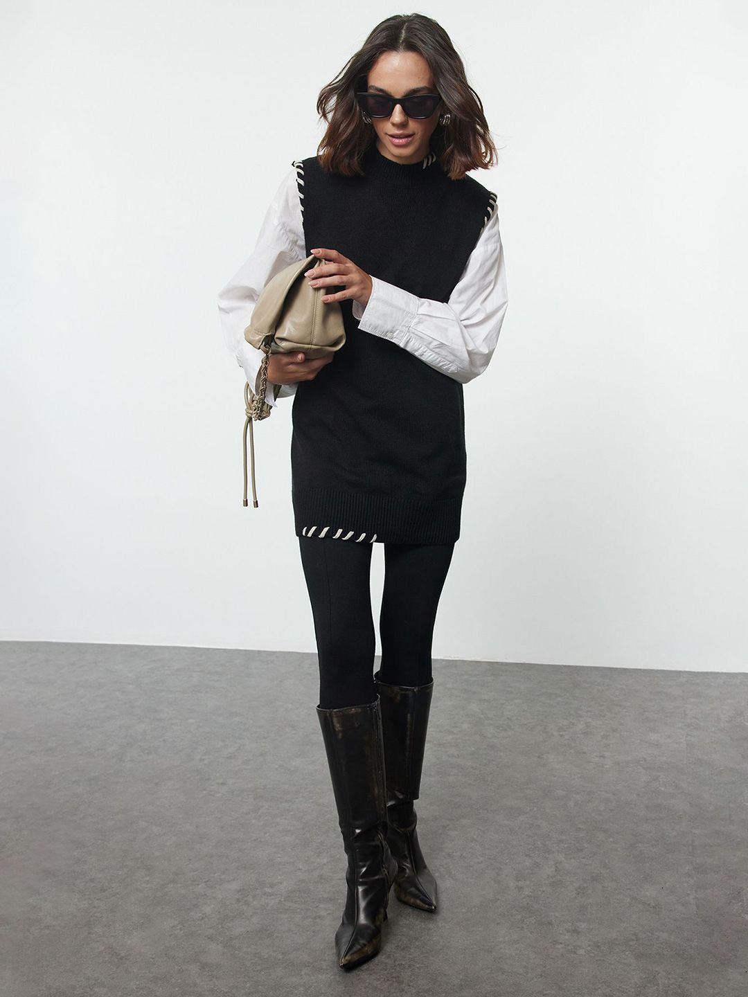 Trendyol Women Sweater Vest with Embroidered Detail-picture-28