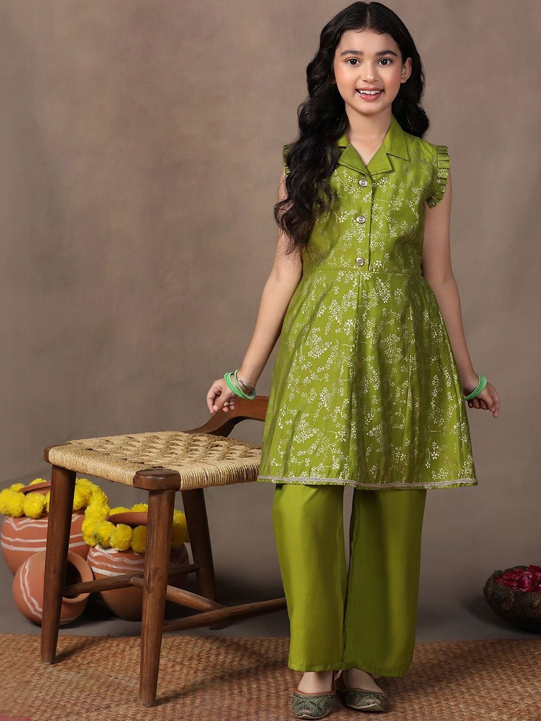 Sangria Girls Foil Printed Kurta with Trousers-picture-16