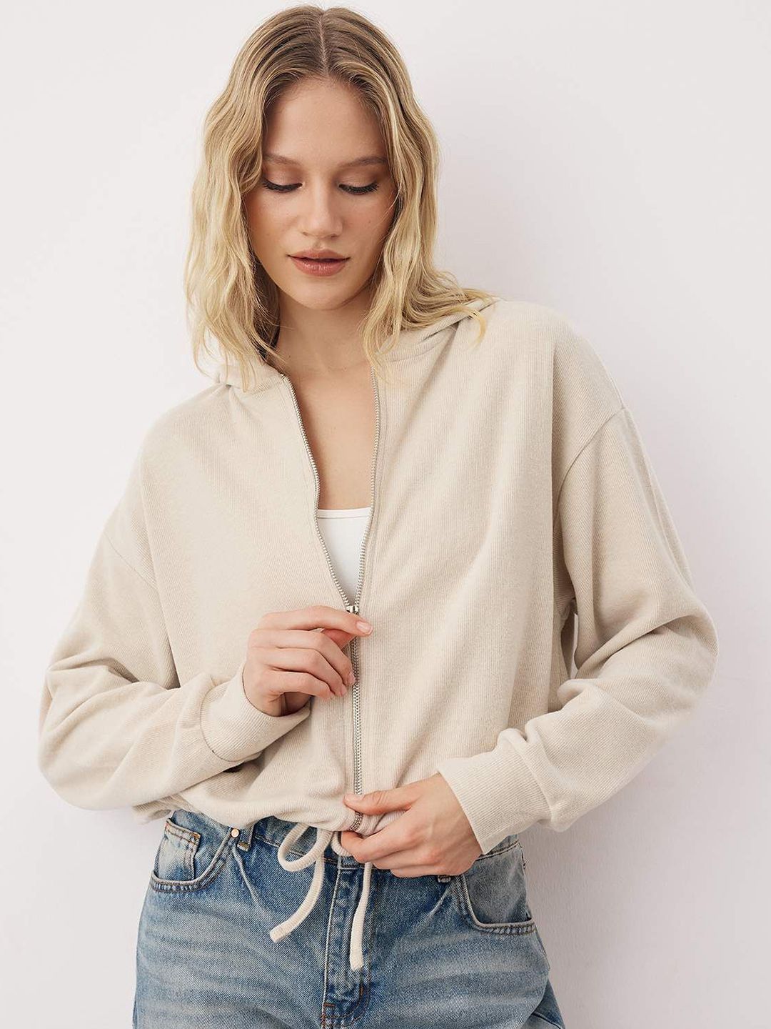 Trendyol Women Hooded Long Sleeves Crop Sweatshirt-picture-25