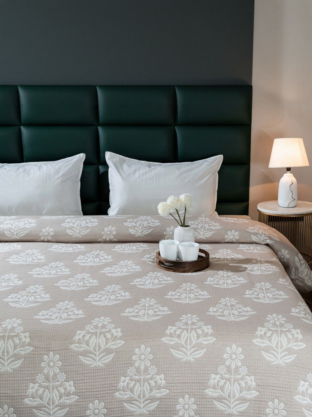 Saral Home Beige & White Floral Printed Cotton 400 GSM Mild Winter Quilt-picture-20