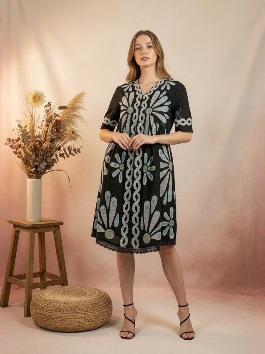 ZUMMER Floral Embroidered A-Line Dress-picture-30