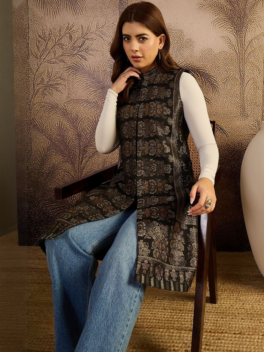 Sangria Floral Printed Woollen Mandarin Collar Jacket-picture-16