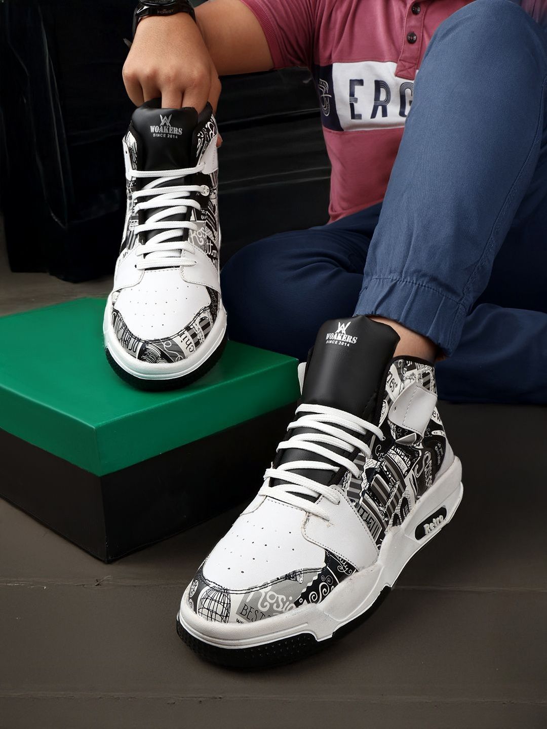 Woakers Men Colourblocked Fashion-picture-19