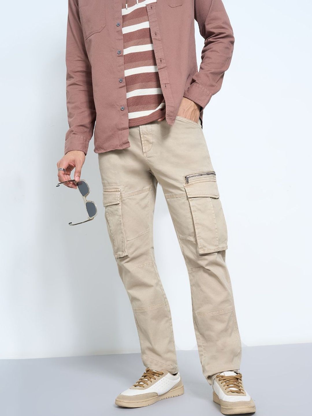 SF JEANS by Pantaloons Men Slim Fit Mid-Rise Light Fade Cargo Styles Jeans-picture-29