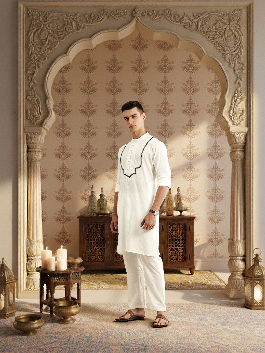 House of Pataudi Mandarin Collar Jashn Kurta with Trousers-picture-12