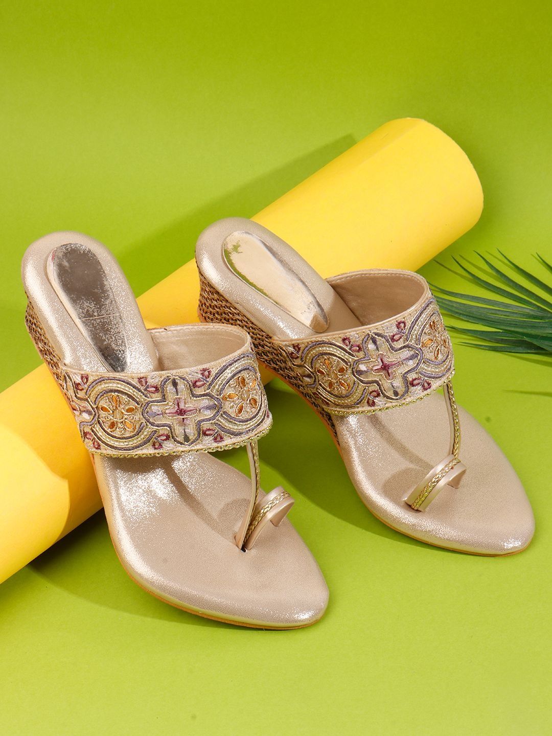 DIPYO Embellished Ethnic Wedge Sandals-picture-47