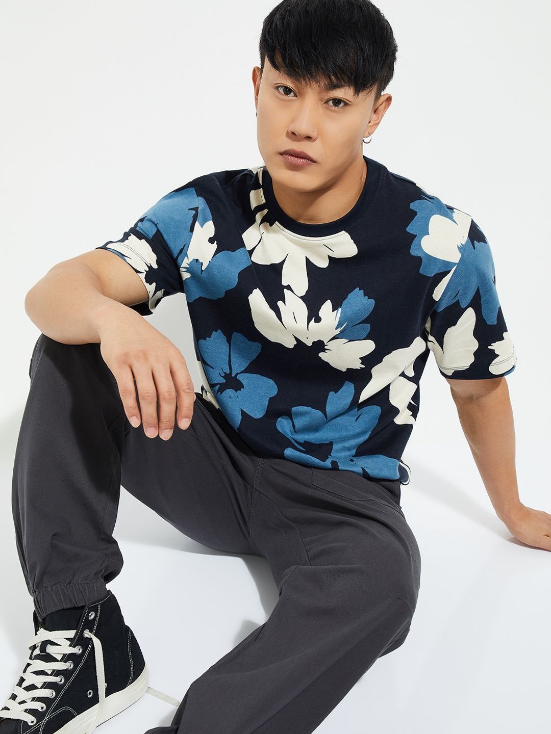 max Floral Printed Round Neck Short Sleeves Cotton Regular Fit T-Shirt-picture-24