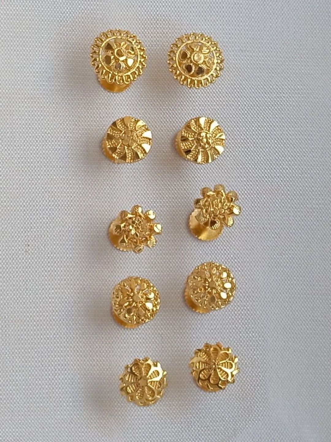 Drama queen fashion Set Of 5 Gold Plated Floral Shaped Studs-image-18
