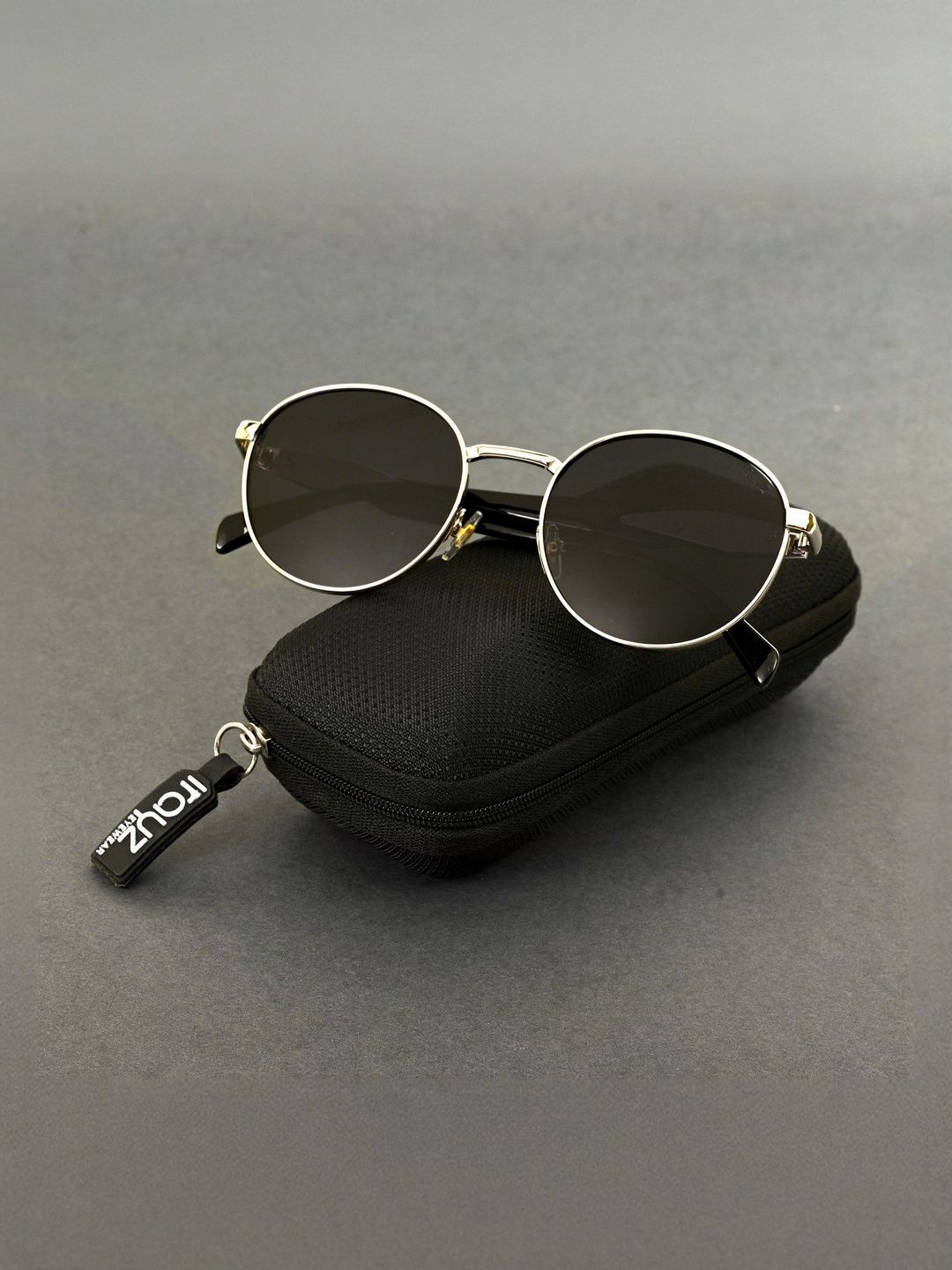 Irayz Unisex Black Lens & Silver-Toned Round Sunglasses with-picture-38