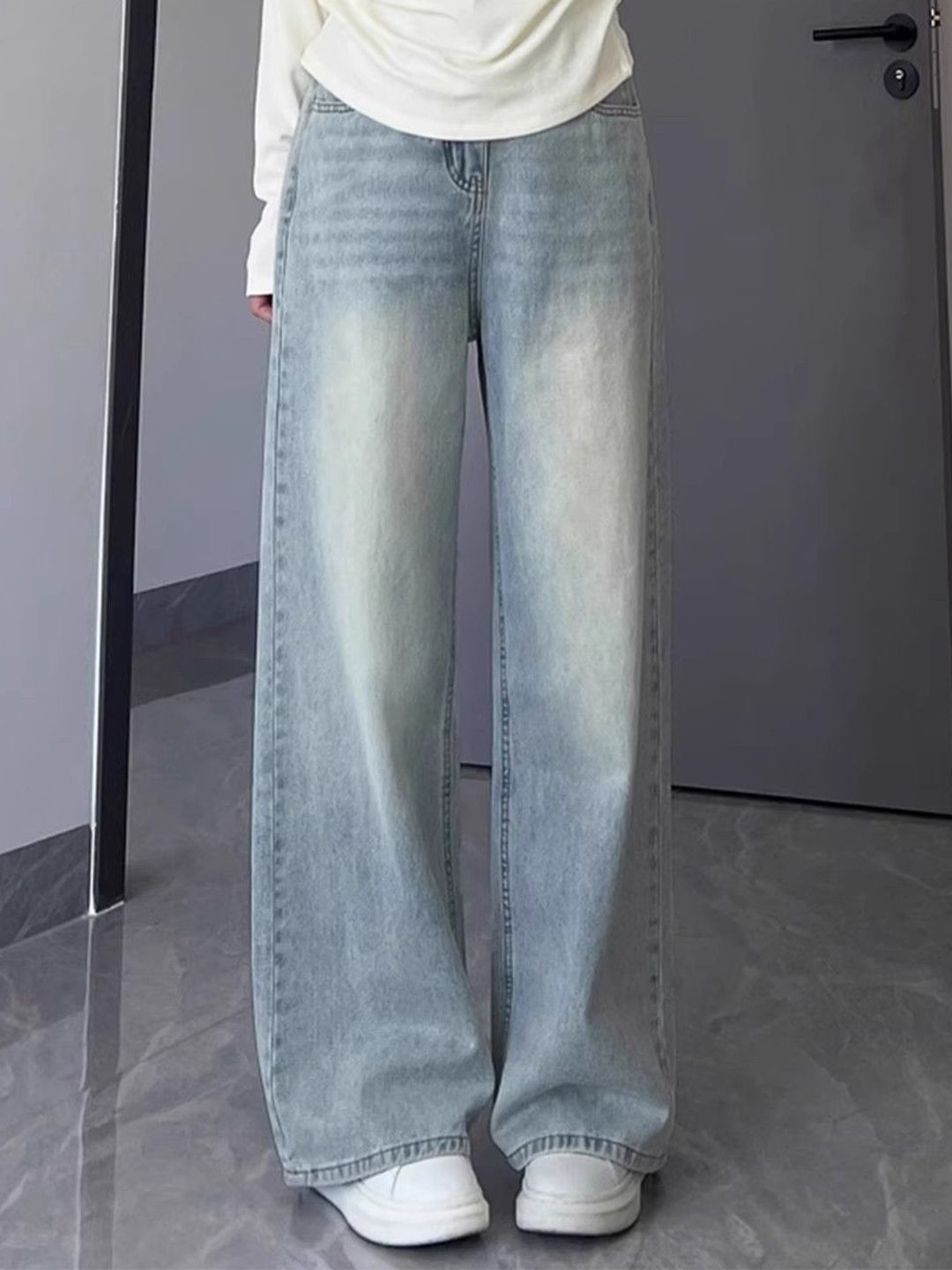 StyleCast Women High-Rise Light Fade Baggy Fit Jeans