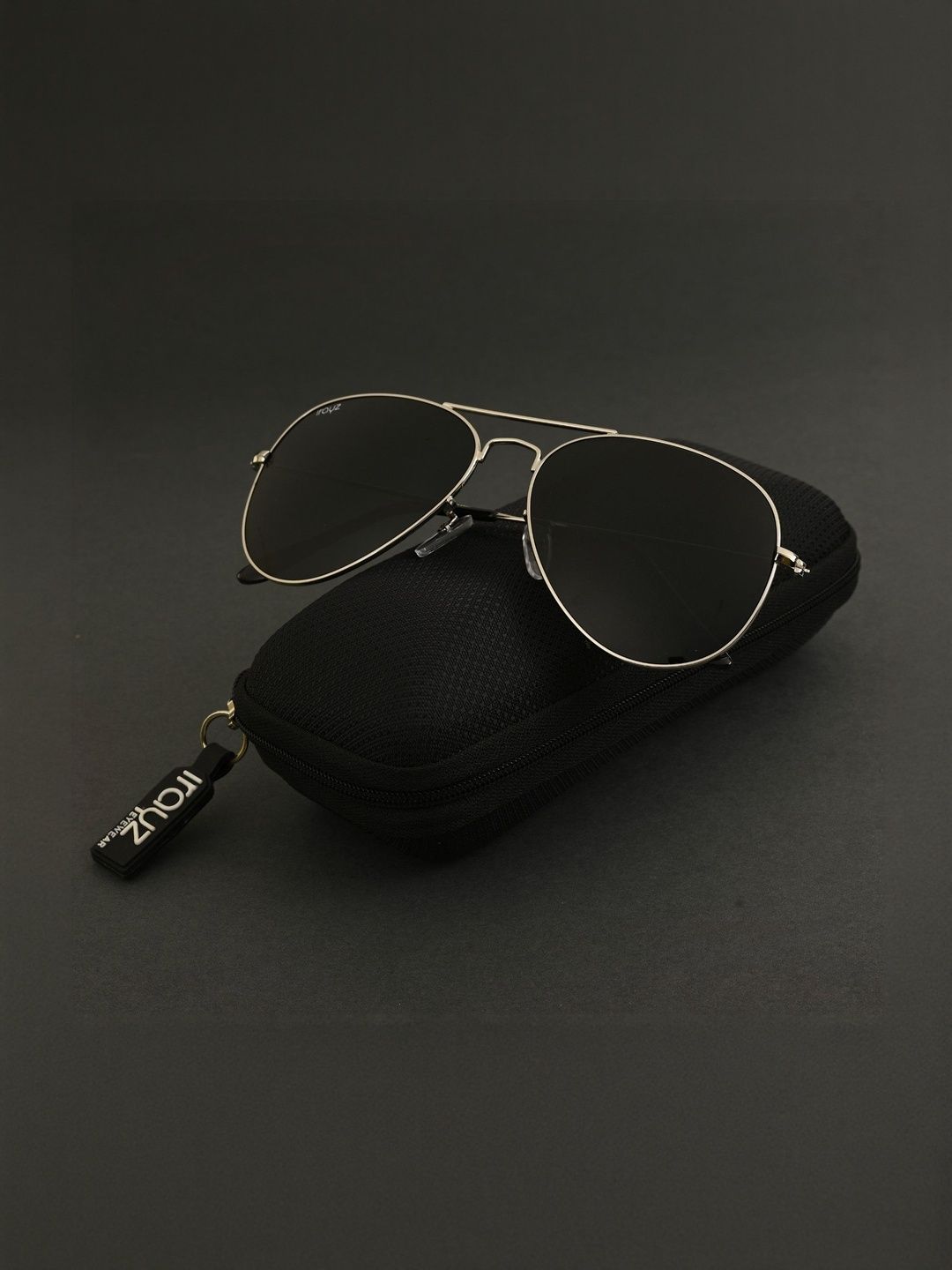 Irayz Unisex Black Lens & Silver-Toned Aviator Sunglasses with-picture-6
