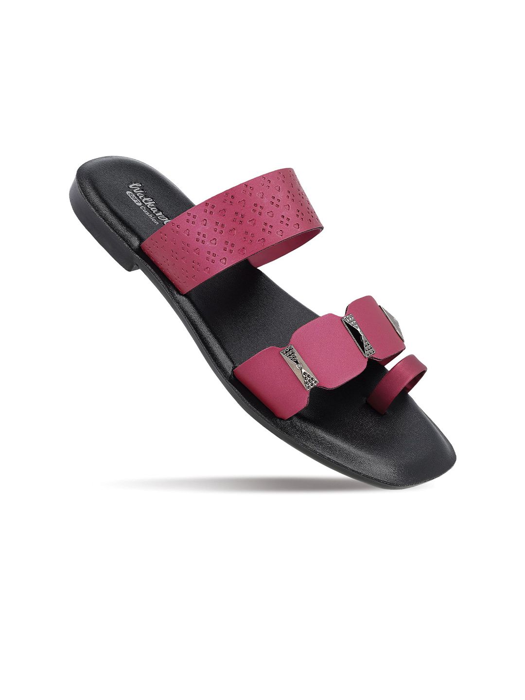 Walkaroo Women Textured Slip-On One Toe Flats-image-35