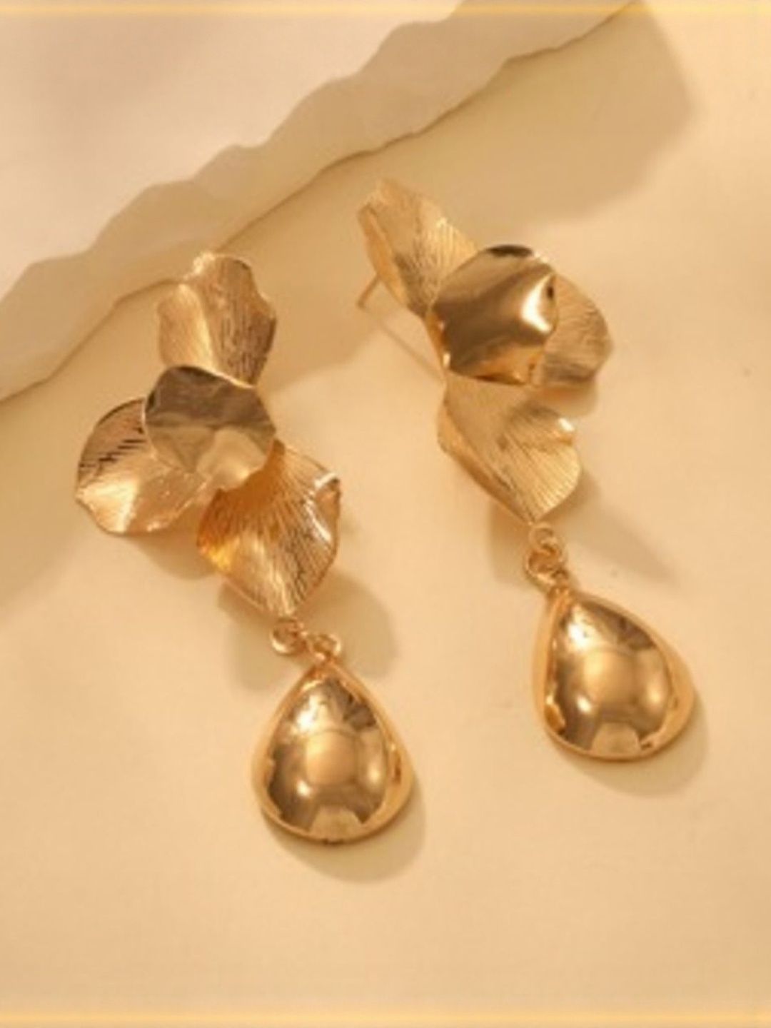 Nui Floral Drop Earrings-picture-27