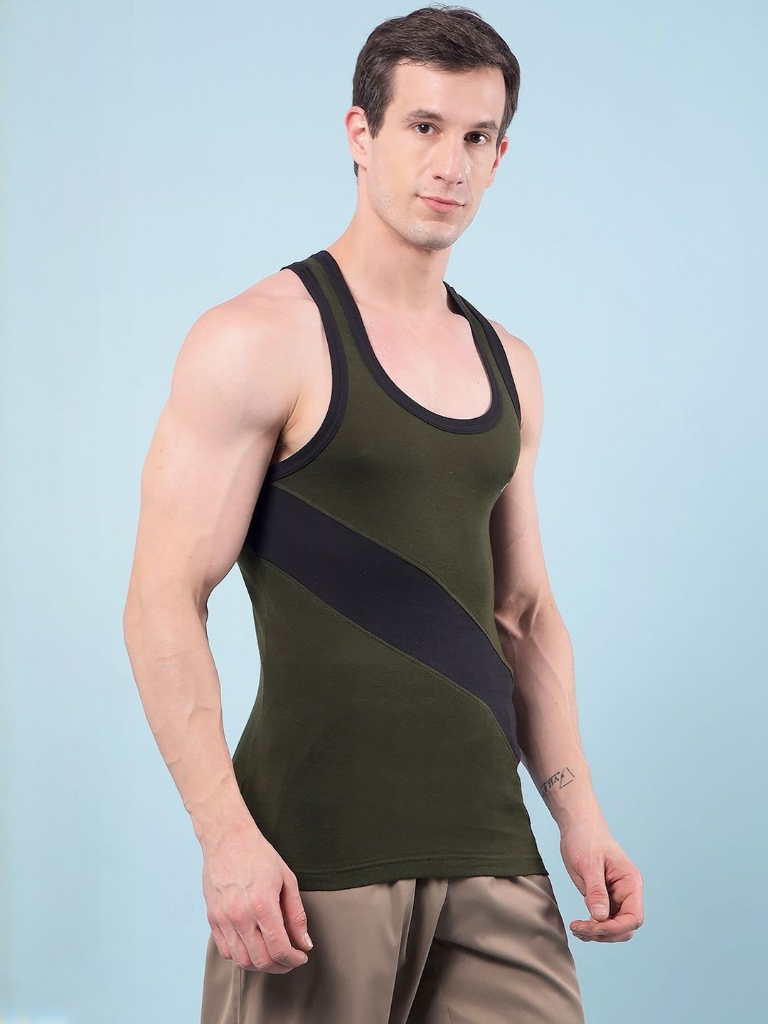 RKG Pack Of 5 Assorted Colourblocked Cotton Gym Vests-picture-32