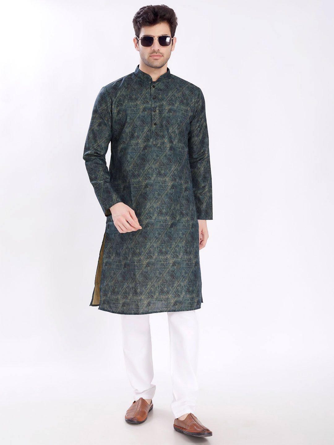 DIVISIVE Men Geometric Printed Kurta-picture-26