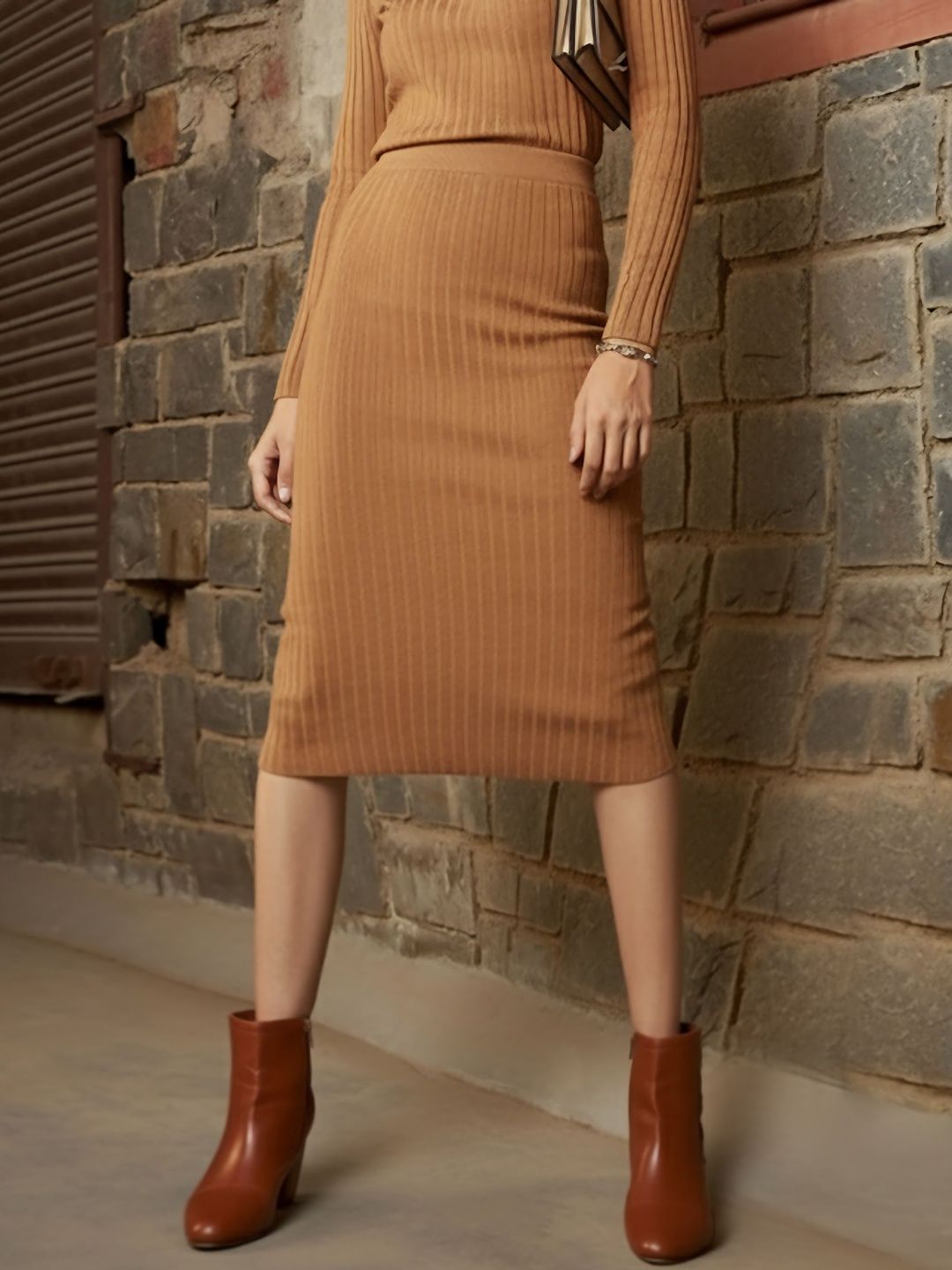 SASSAFRAS Rib Pencil Midi Skirt-picture-15