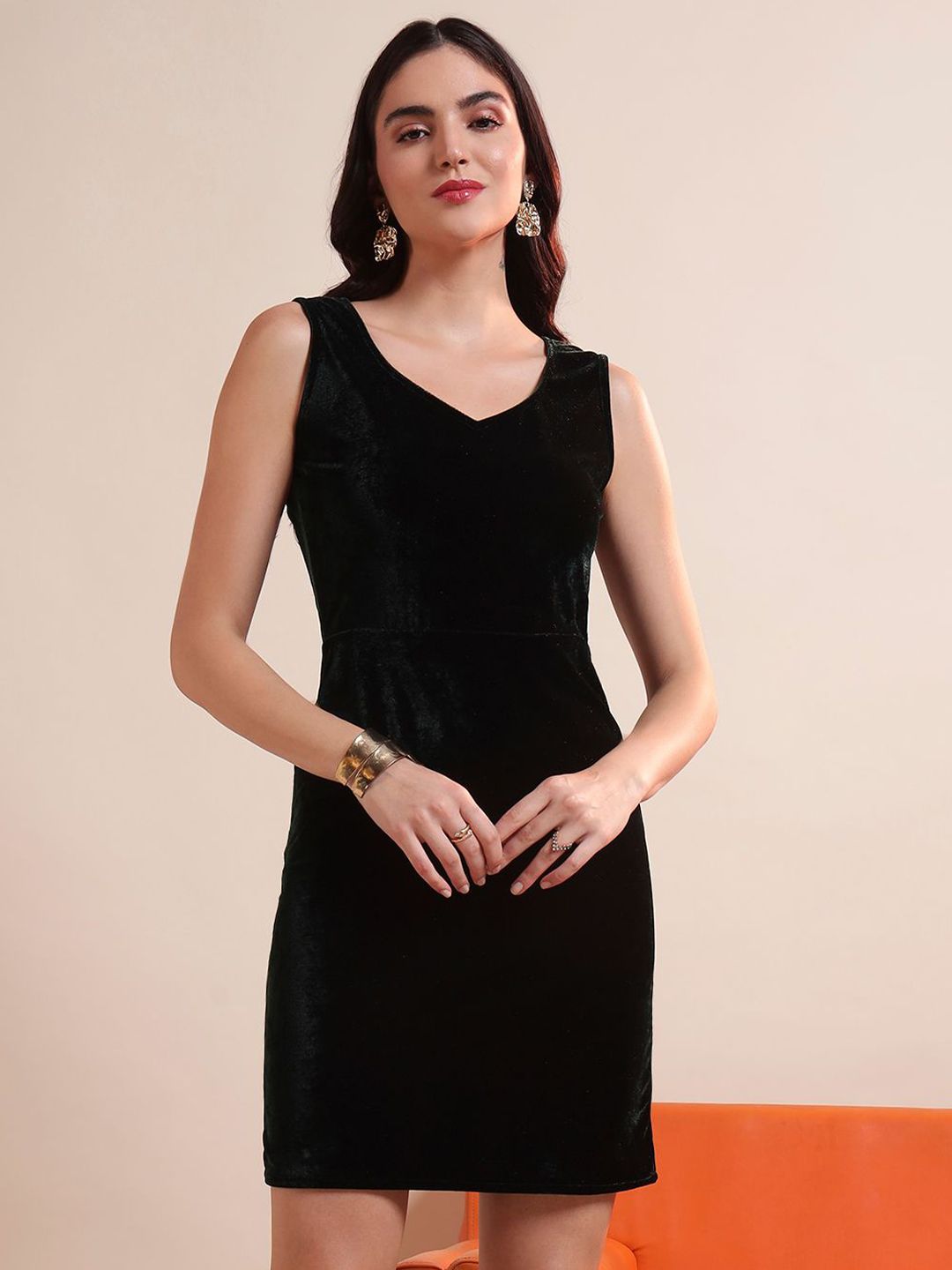 VAARARO Velvet Bodycon Mini Dress-picture-37