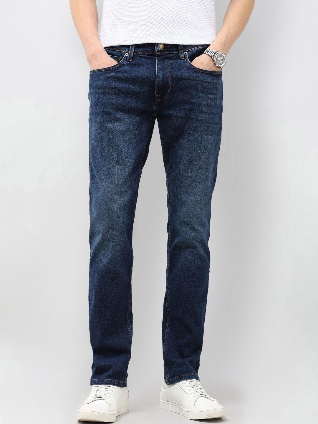 U.S. Polo Assn. Denim Co. Men Tapered Fit Mid-Rise Light Fade Stretchable Jeans-picture-34