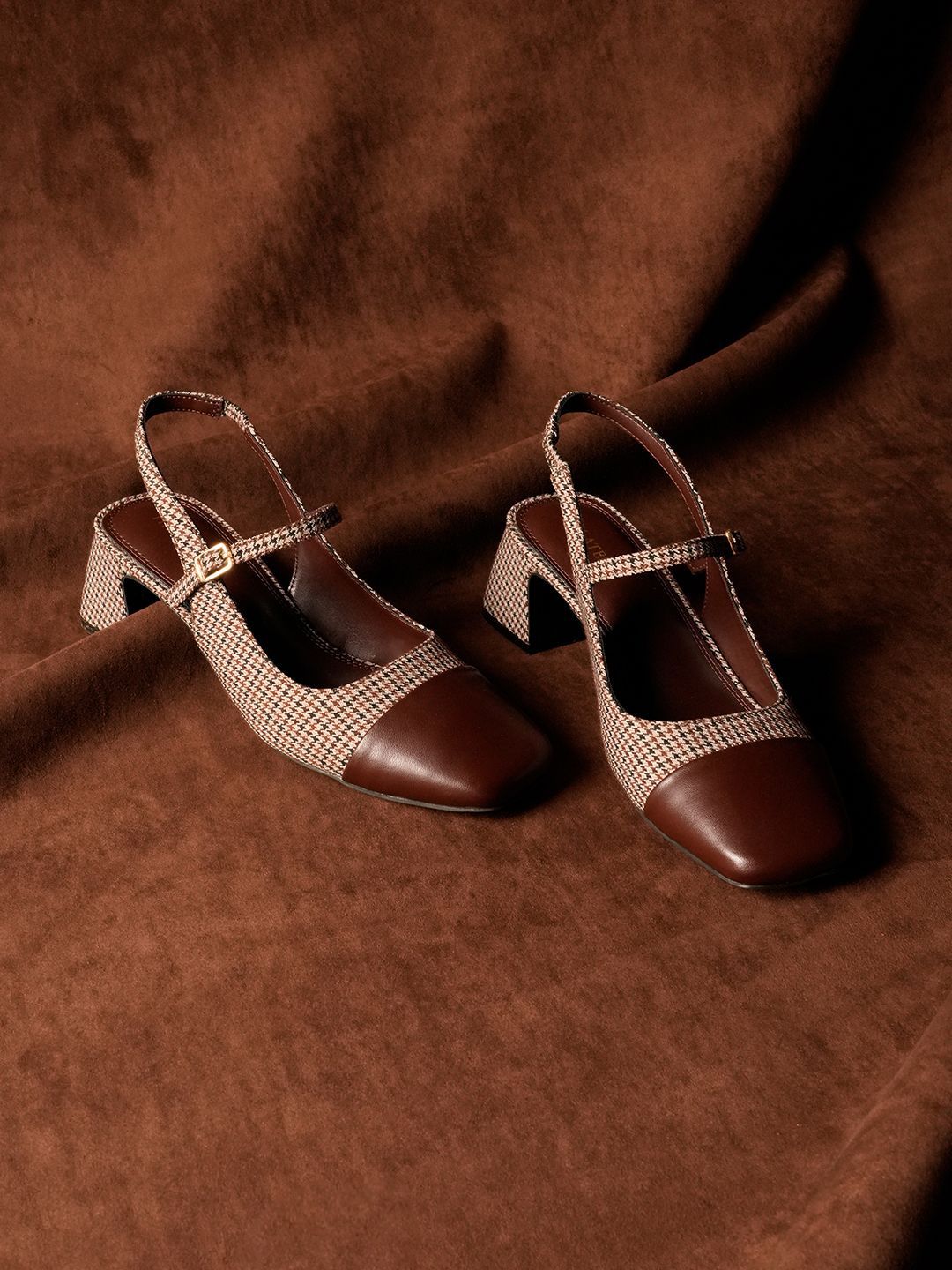 Theater Colourblocked PU Block Buckles