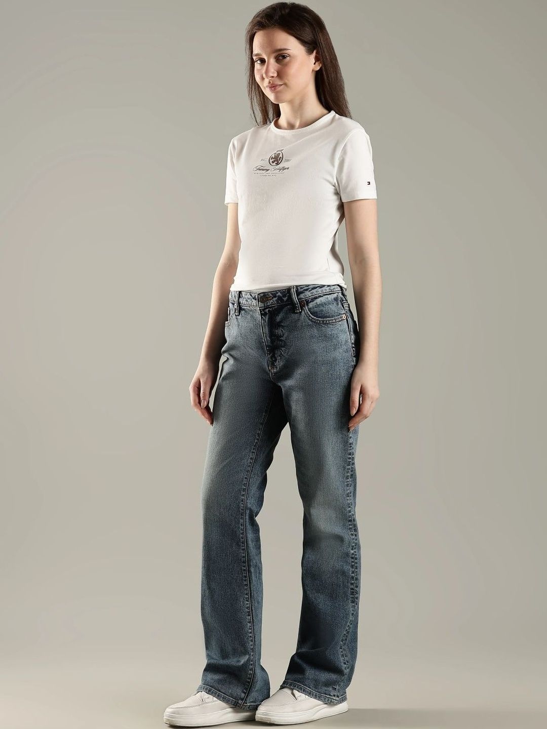 Tommy Hilfiger USA Women Bootcut Mid-Rise Light Fade Jeans-image-44