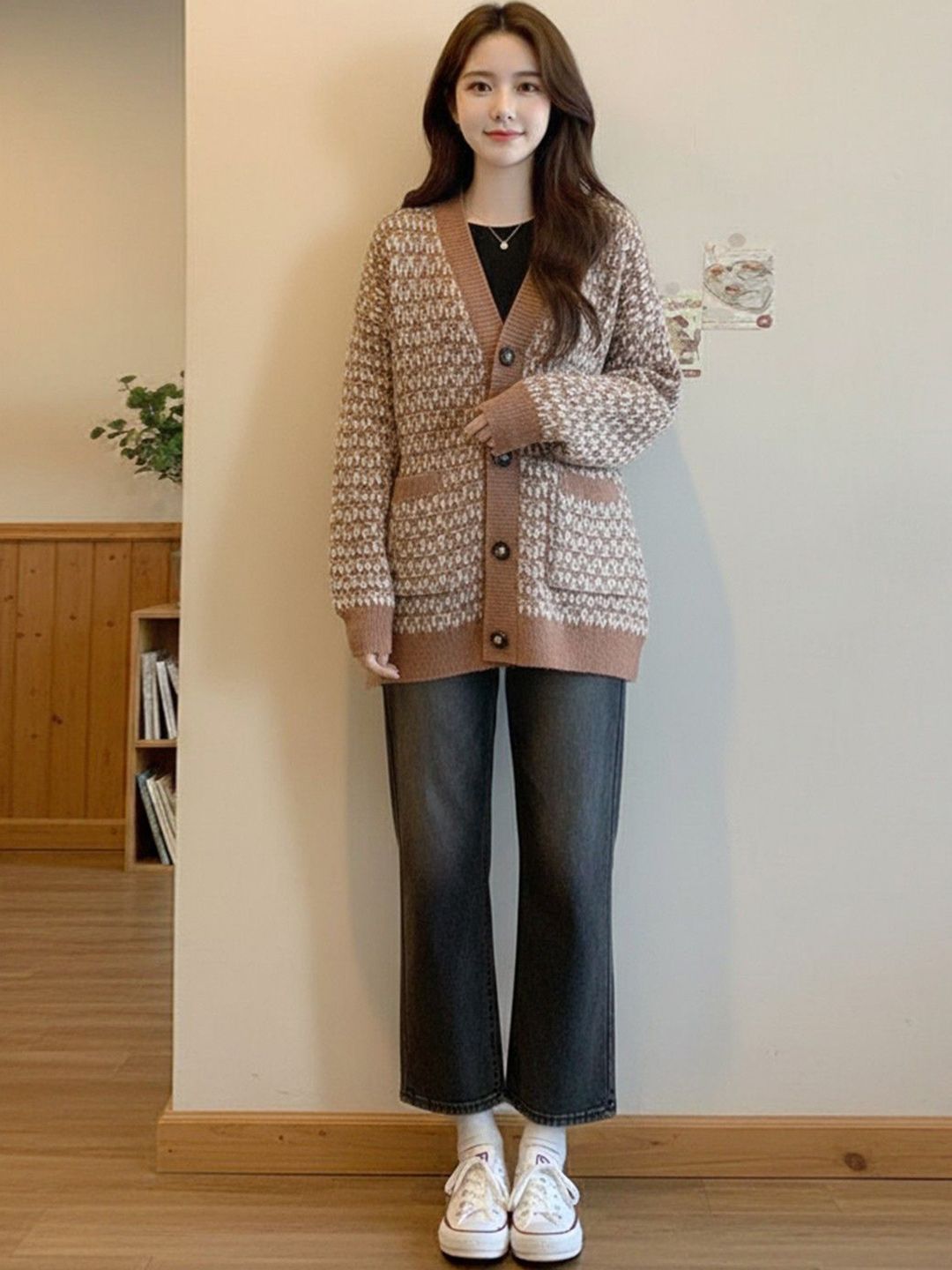 Mast & Harbour Women Boucle Self Design V-Neck Long Sleeves Woollen Cardigan-picture-21