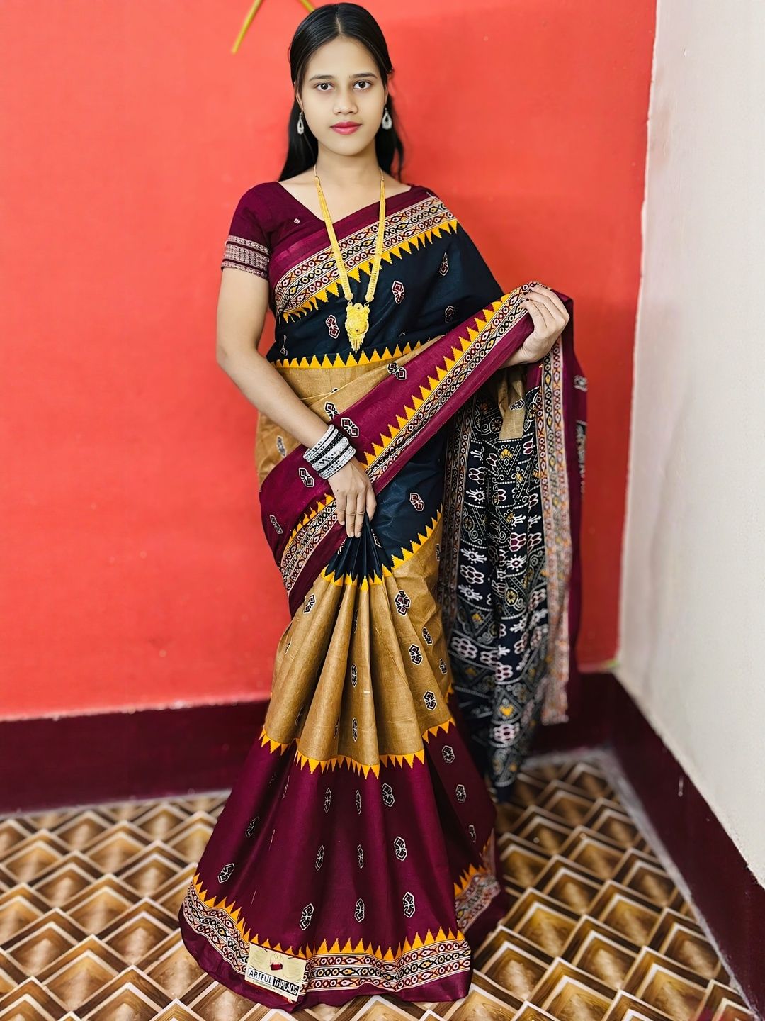 ARTFUL THREADS Women Ethnic Motifs Pure Cotton Sambalpuri Saree-picture-23