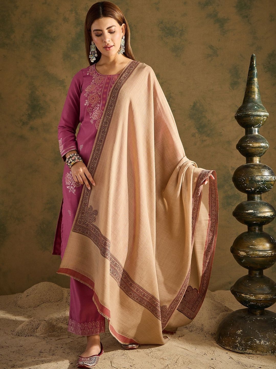 SAHASIKA Ethnic Motifs Woven Design Shawl-picture-40