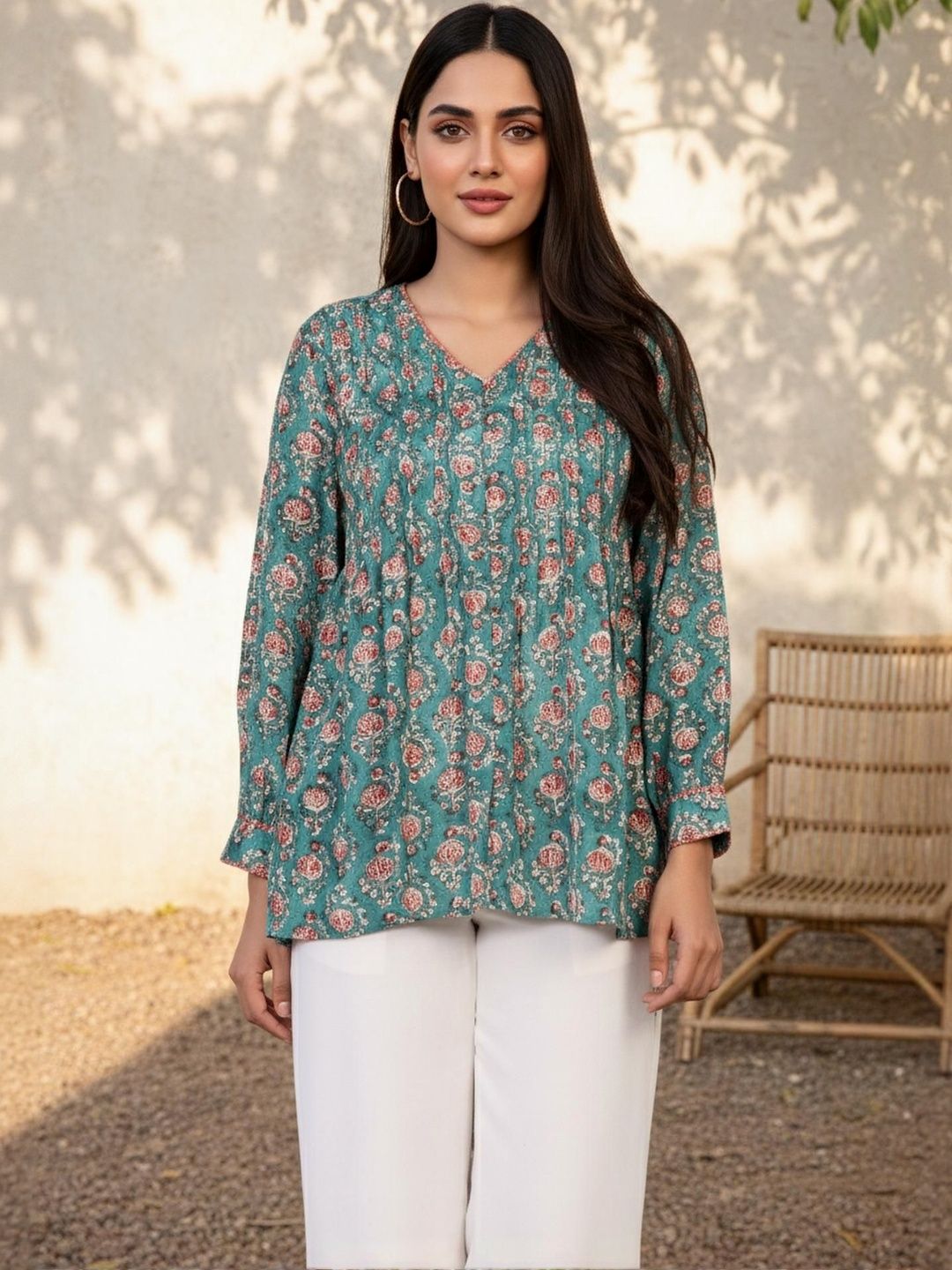 Folk Song Floral Print Top-picture-18