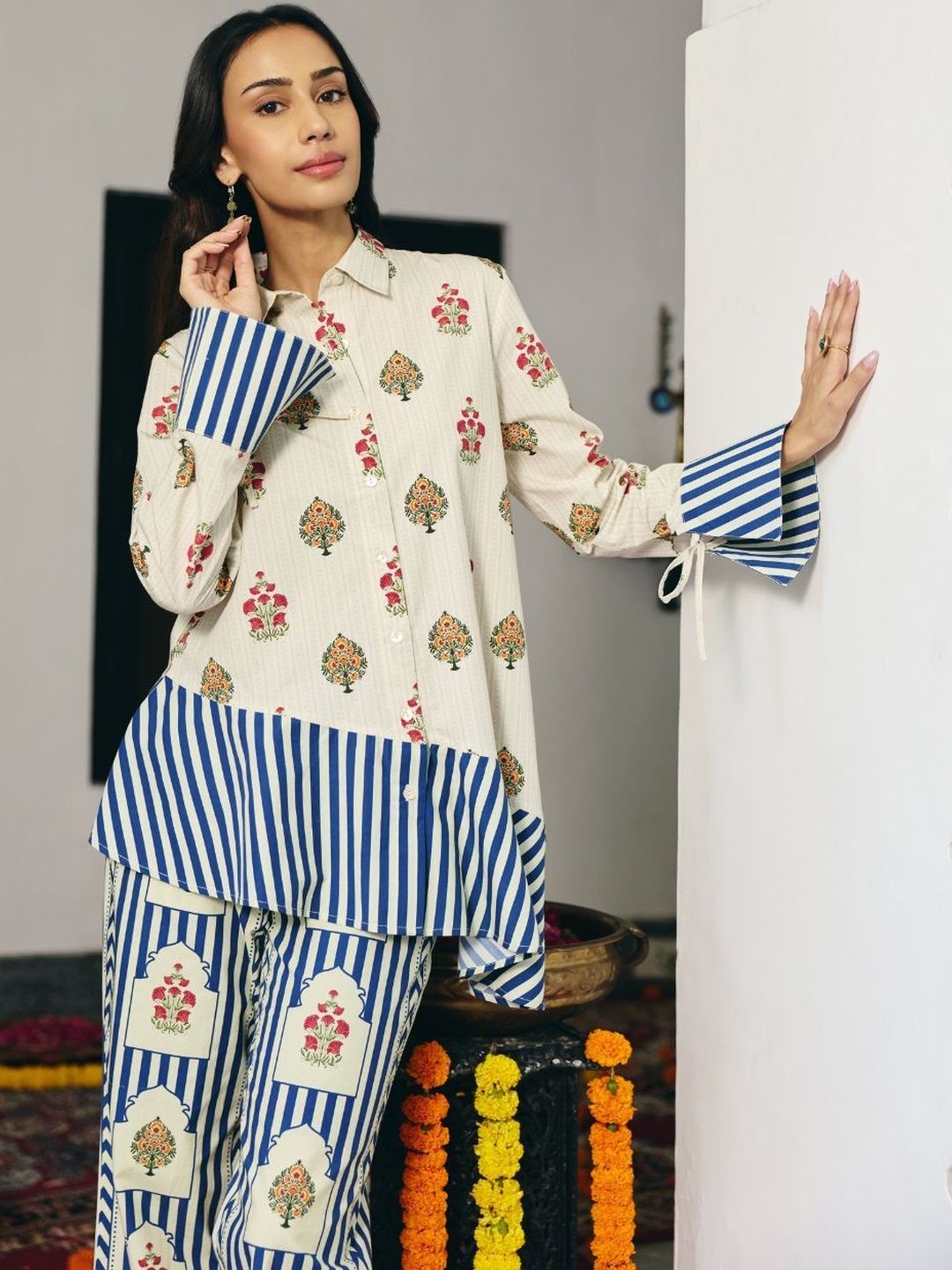 Muvazo Floral Print Ethnic Linen Top-picture-11