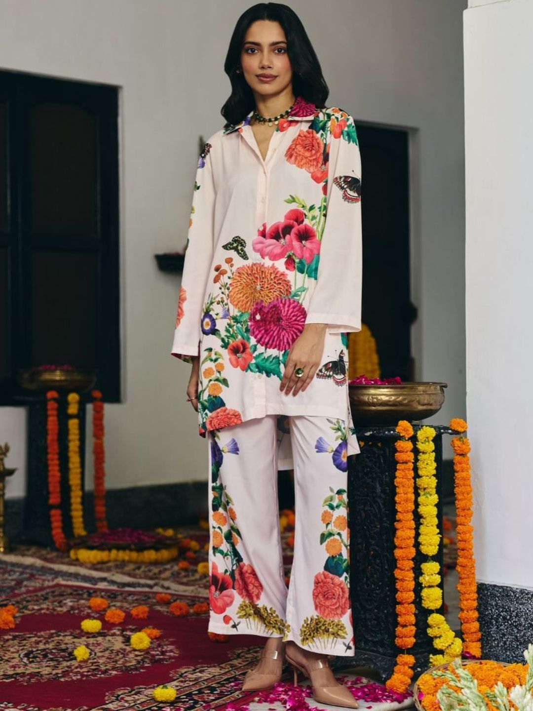 Muvazo Floral Print Satin Top-picture-41