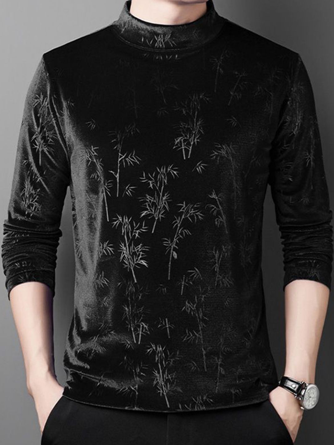 StyleCast x Revolte Printed High Neck Regular Pullover Sweatshirt-image-11