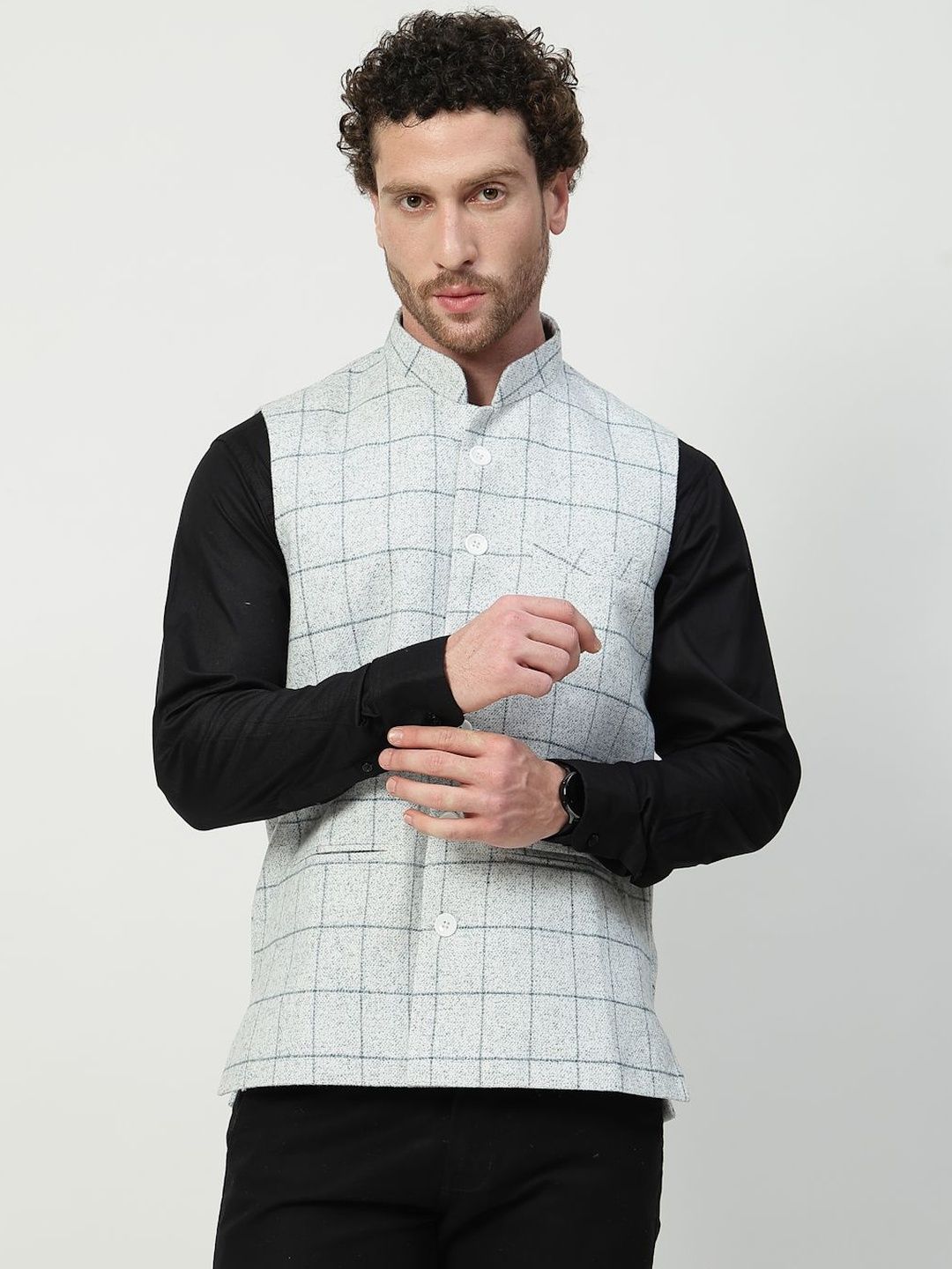 Vastraa Fusion Checked Mandarin Collar Neck Sleeveless Nehru Jacket-picture-47