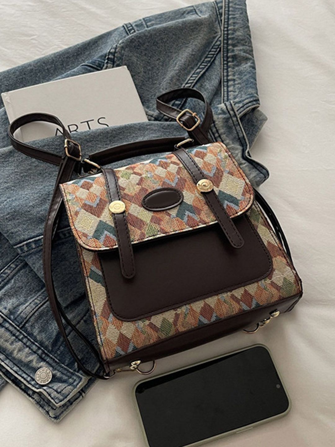StyleCast Printed PU Handheld Bag-picture-25
