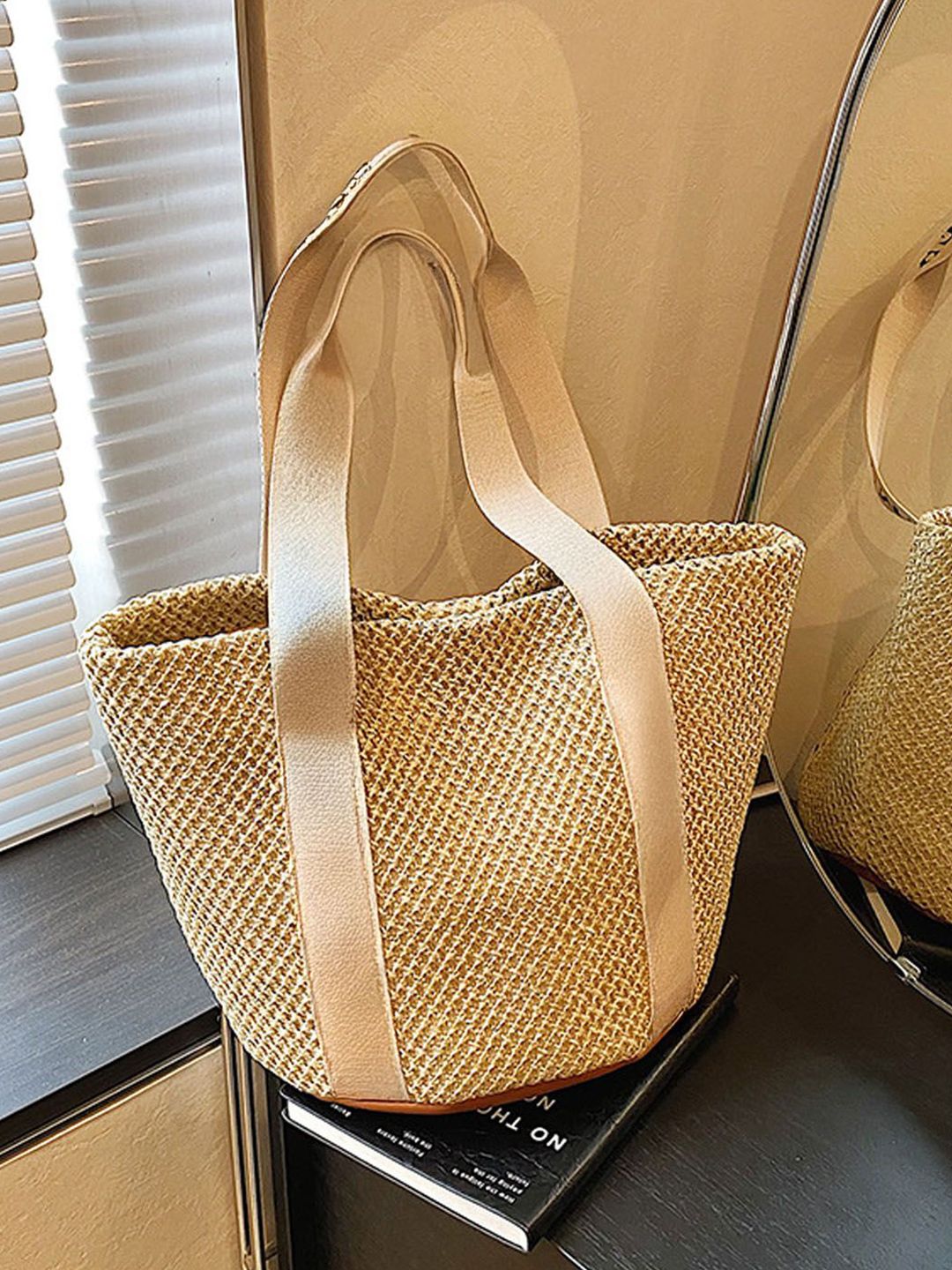 StyleCast PU Structured Shoulder Bag-picture-14
