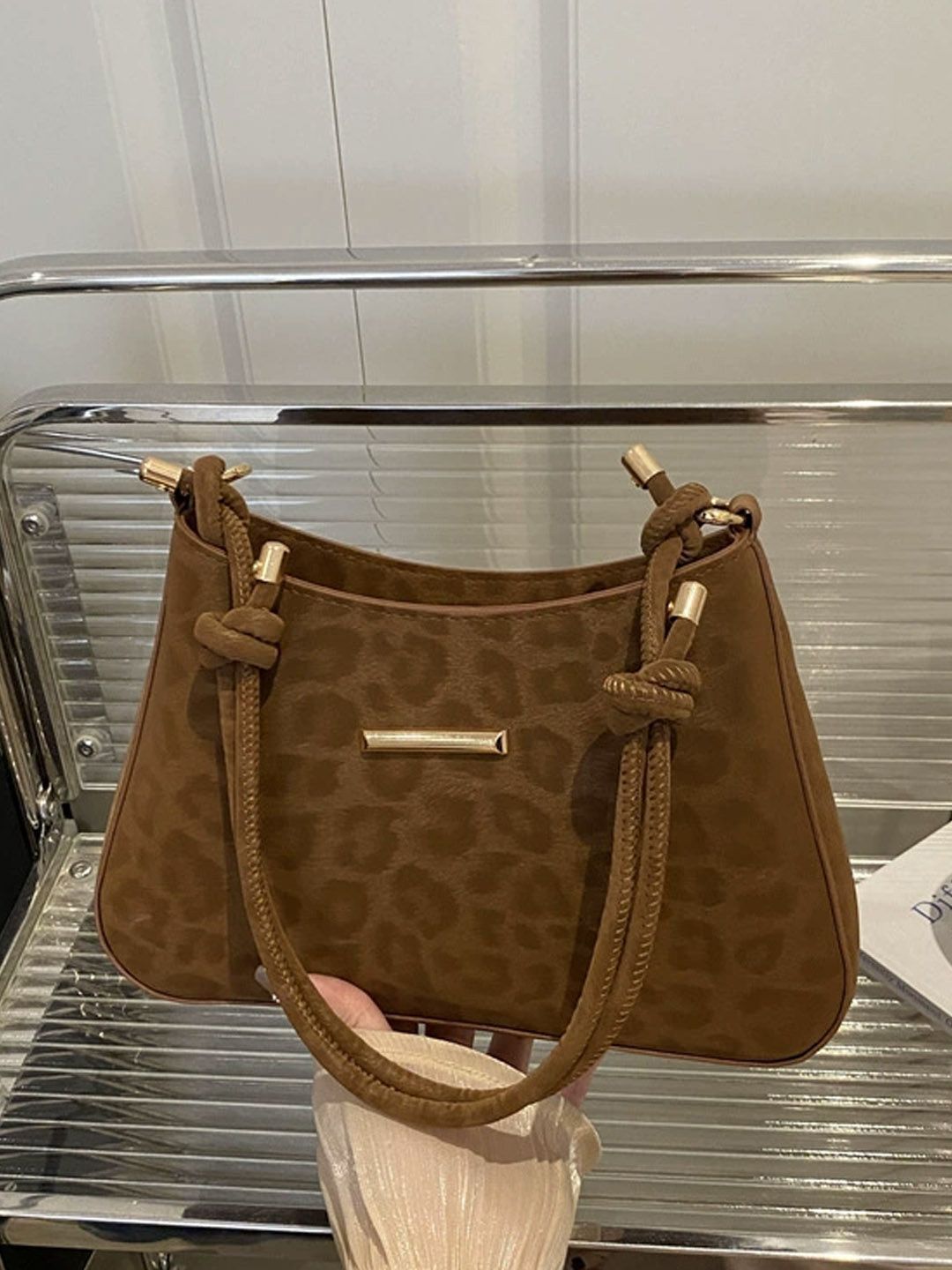 StyleCast PU Handheld Bag-picture-31