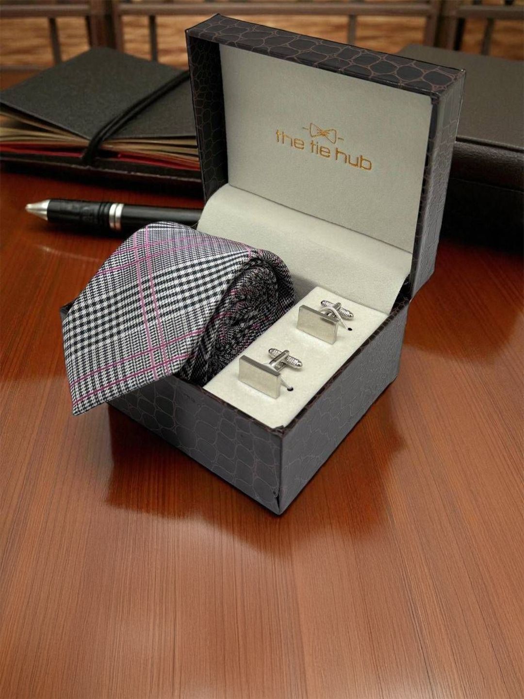 The Tie Hub Men Accessory Gift Set of-picture-48