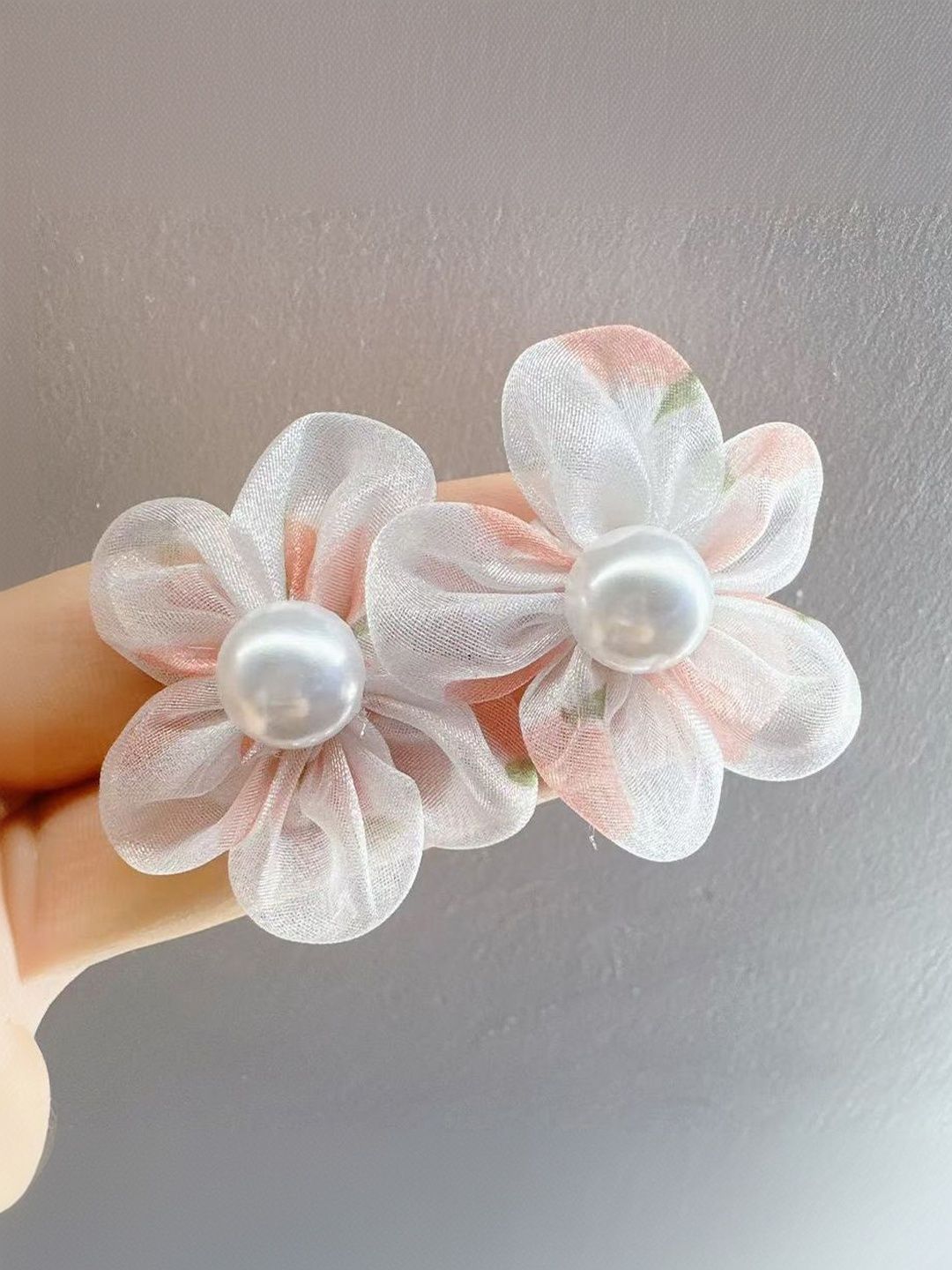 StyleCast x Revolte Floral Drop Earrings-picture-26