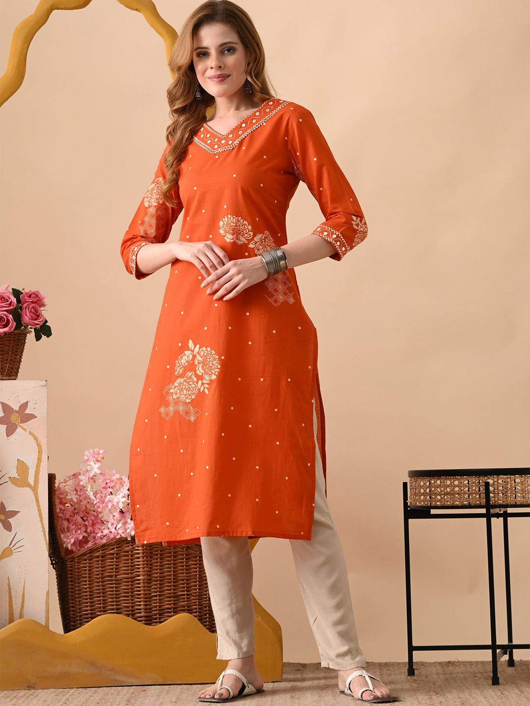 PHYSIL Women Floral Printed V-Neck Regular Sleeves Kurta