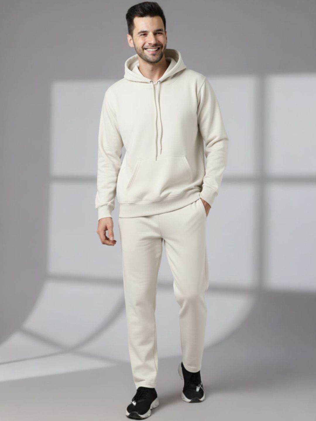 MACK JONNEY Hooded Long Sleeves Sweatshirt With Trackpant-picture-16