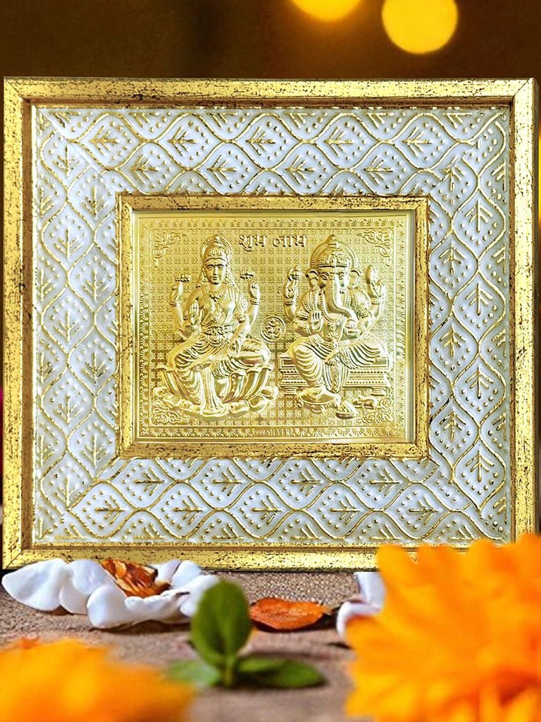 Art Street Gold-Toned & White Religious Lakshmi And Ganesh Photo Frame-picture-30