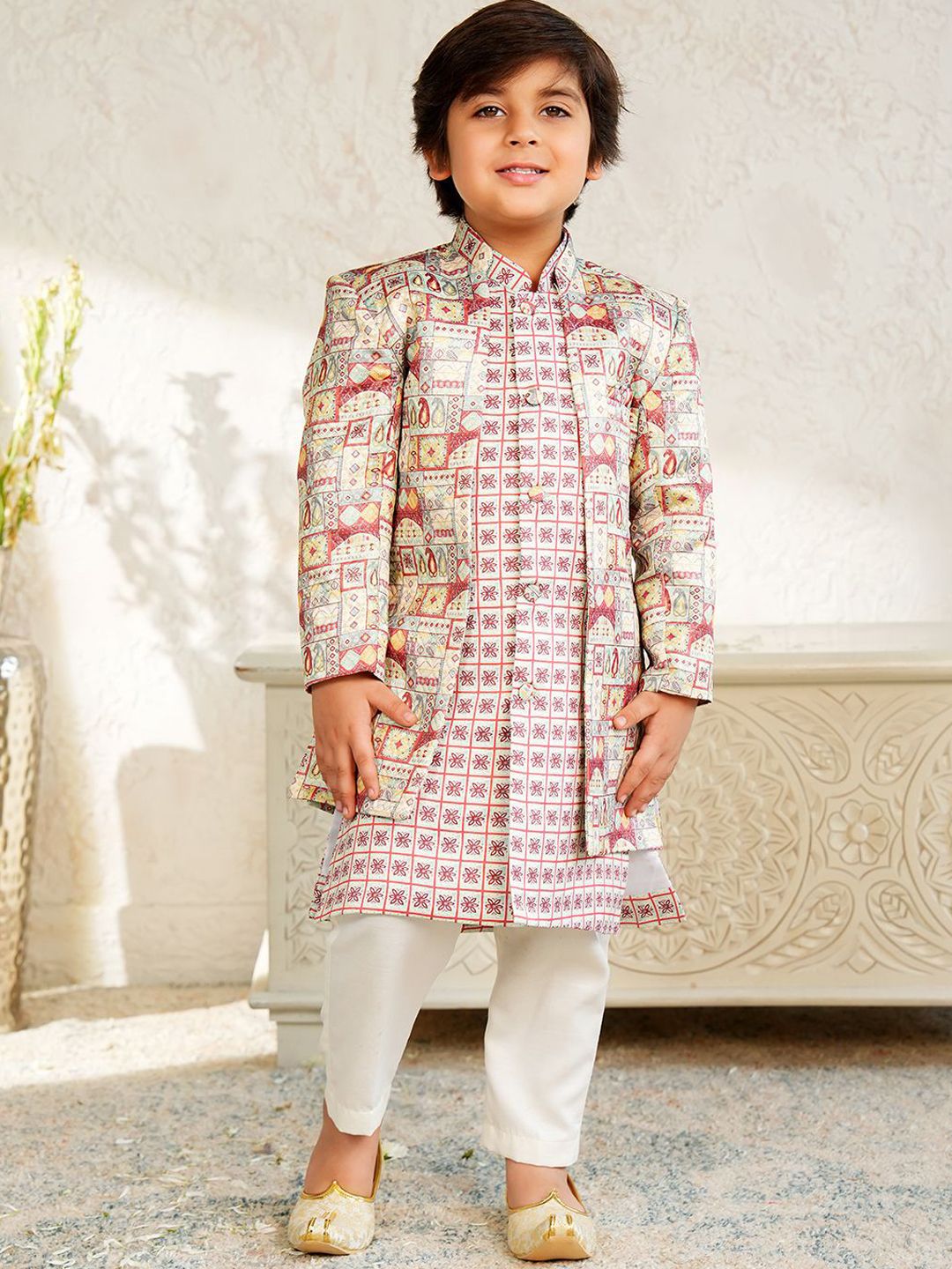 Aj DEZInES Boys Red Jacquard Full Sleeves Rich Floral Embroidery Sherwani-picture-52