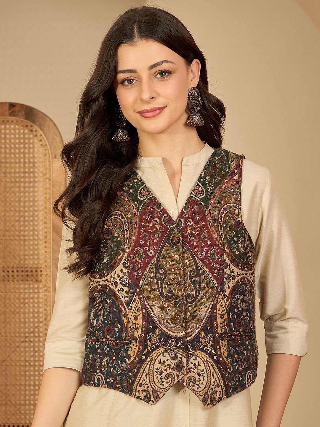 Sangria Printed V-Neck Waistcoat-picture-21