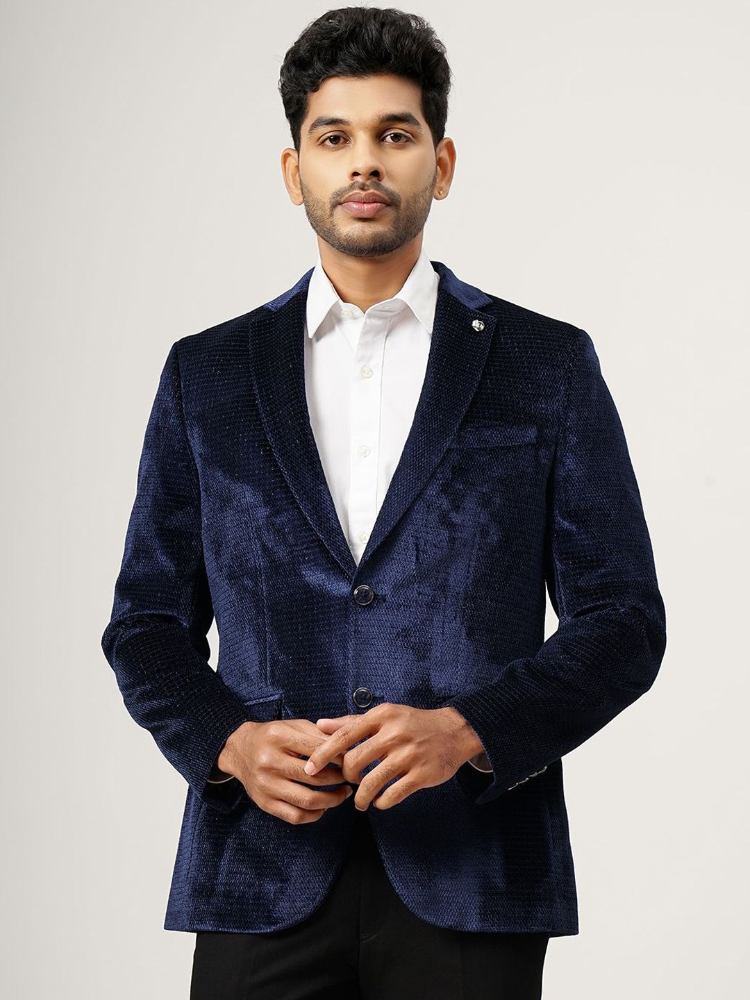 JB STUDIO Self Design Notched Lapel Long Sleeves Single Breasted Blazer-image-4