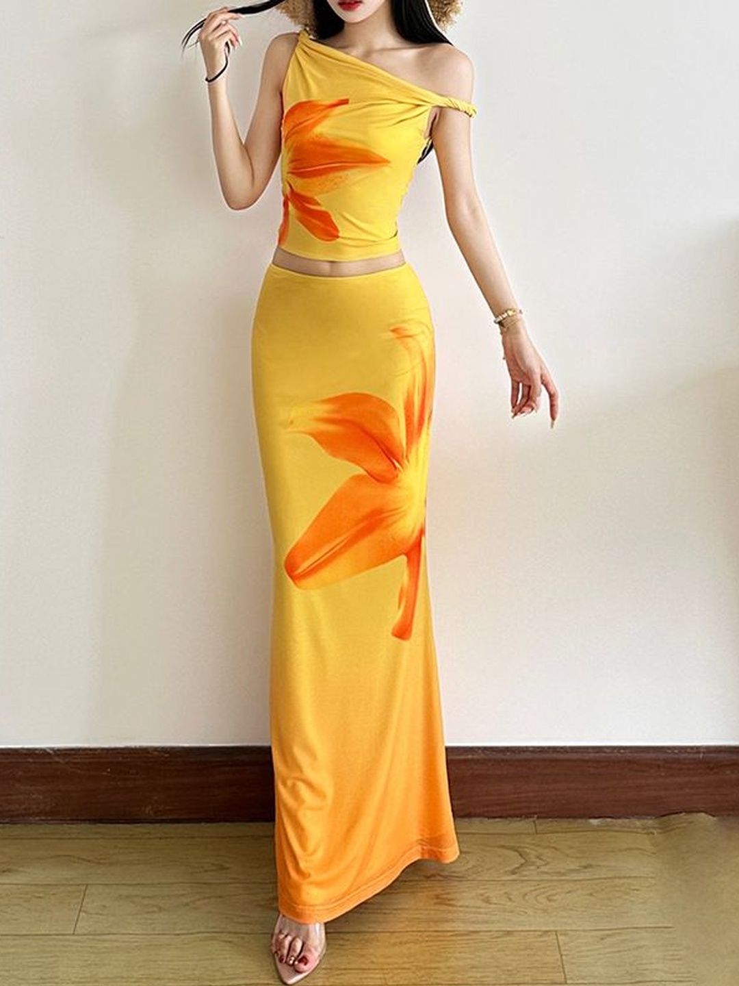 StyleCast x Revolte Printed Straight Skirt-picture-11