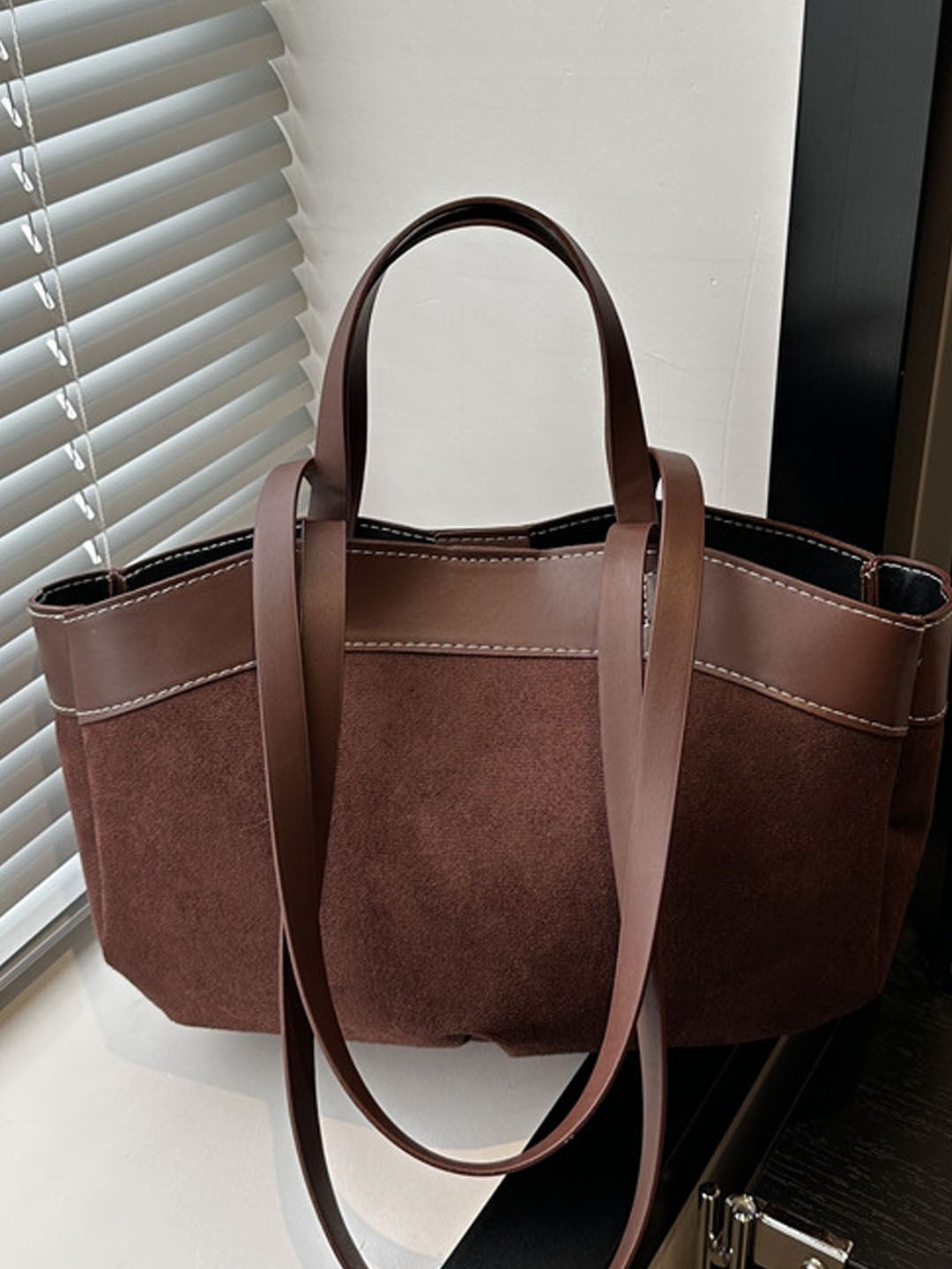 StyleCast PU Bucket Handheld Bag-picture-12